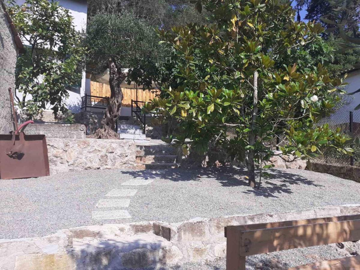 White Manolia Cottage Kato Korakiana Екстер'єр фото
