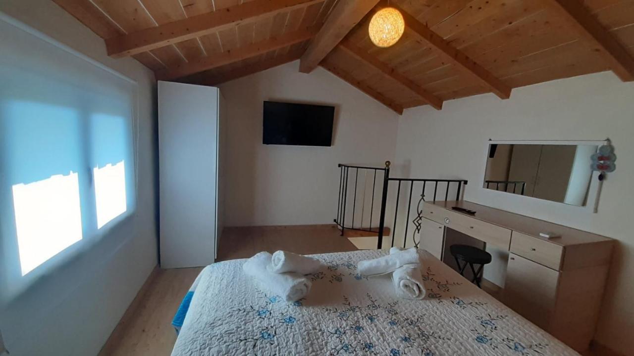 White Manolia Cottage Kato Korakiana Екстер'єр фото